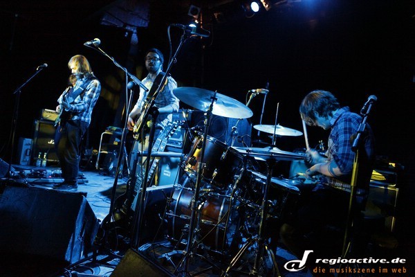 Instrument (live in Heidelberg, 2010)