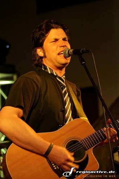 IanMojo (live in Mannheim, 2010)